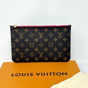 Louis Vuitton Pochette Accessoires Monogram Pouch Pink Interior CA3199 NWOT